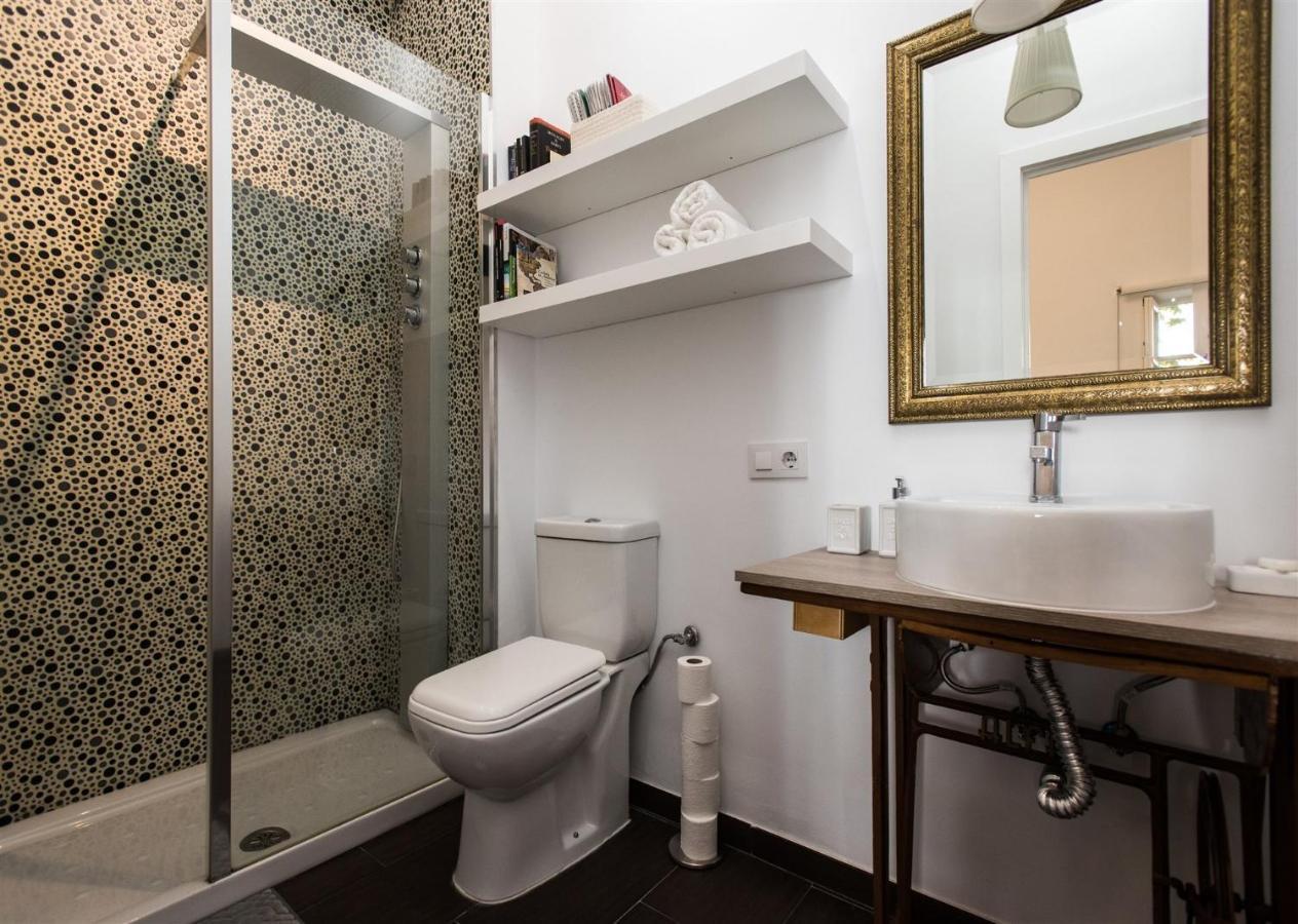 Cozy Apartment In House-Palace With Private Patio Севилья Экстерьер фото