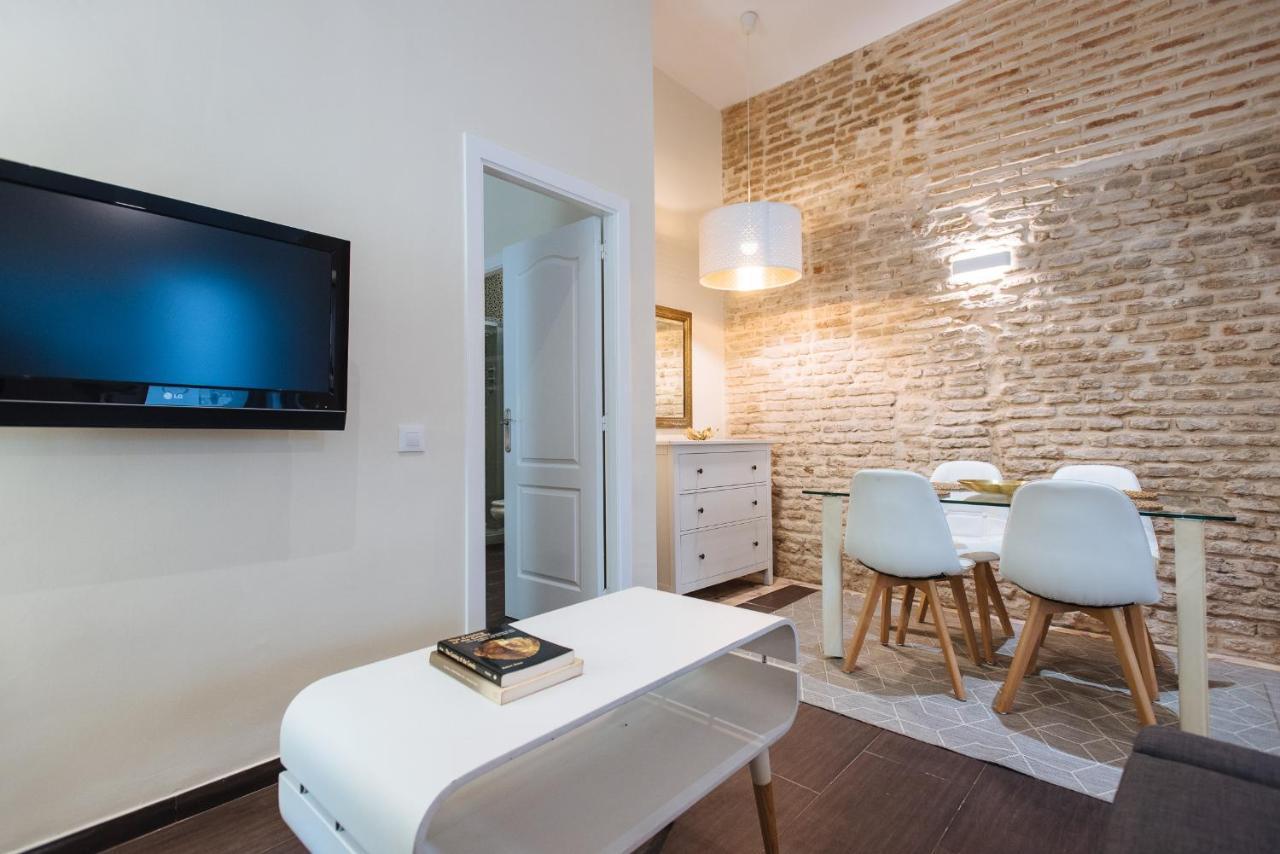 Cozy Apartment In House-Palace With Private Patio Севилья Экстерьер фото