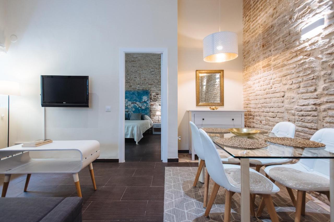 Cozy Apartment In House-Palace With Private Patio Севилья Экстерьер фото